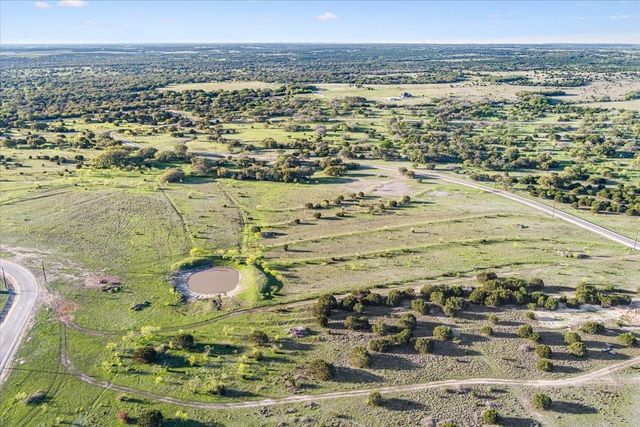 198 Cherry Laurel LN, Lampasas, TX 76550