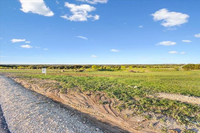 198 Cherry Laurel LN, Lampasas, TX 76550