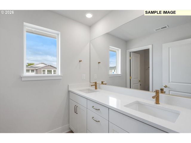 27284 Sw Larkspur Ter, Wilsonville, OR 97070