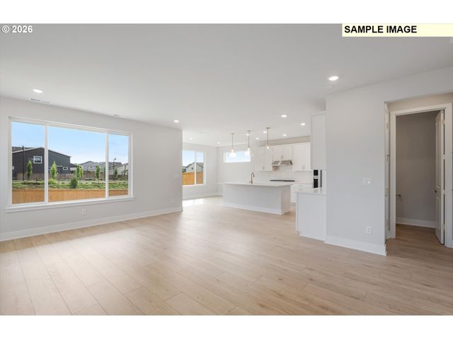 27284 Sw Larkspur Ter, Wilsonville, OR 97070