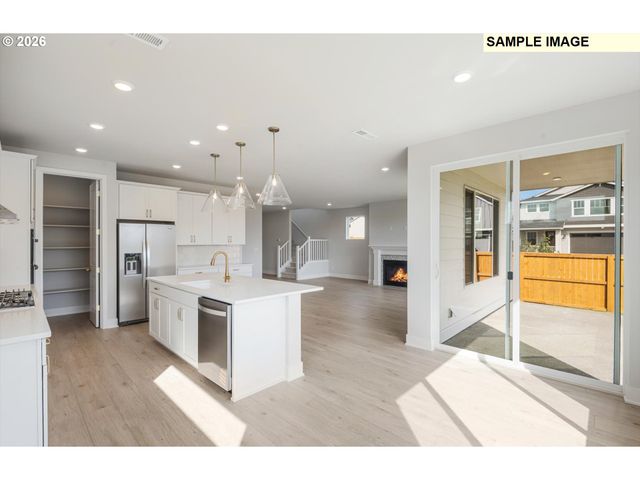 27284 Sw Larkspur Ter, Wilsonville, OR 97070