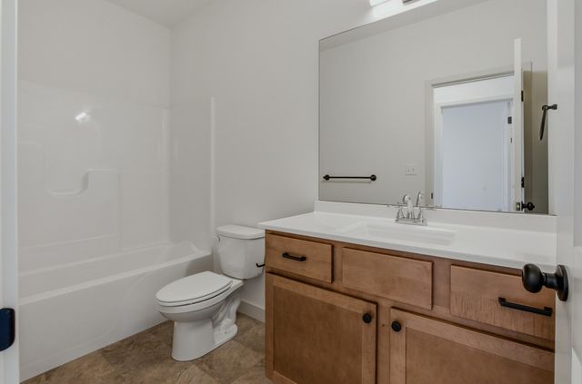 3328 NAPLES DR, Columbia, MO 65202