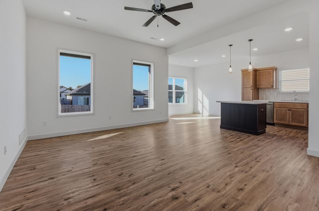 3328 NAPLES DR, Columbia, MO 65202