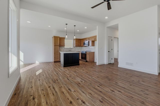 3328 NAPLES DR, Columbia, MO 65202