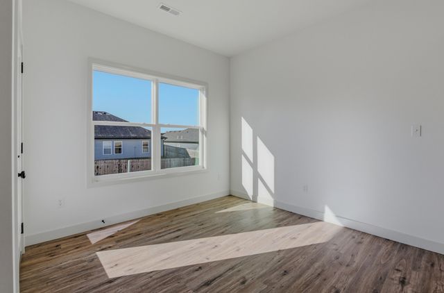 3328 NAPLES DR, Columbia, MO 65202