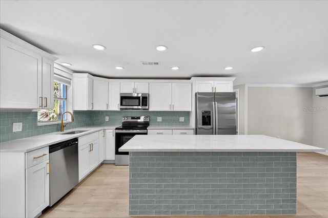 6329 ALASKA AVENUE, New Port Richey, FL 34653