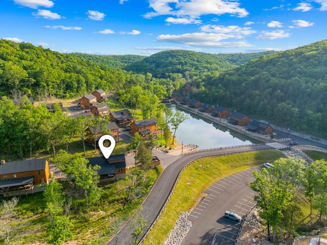 172 Ravine Roadway 30, Hollister, MO 65672