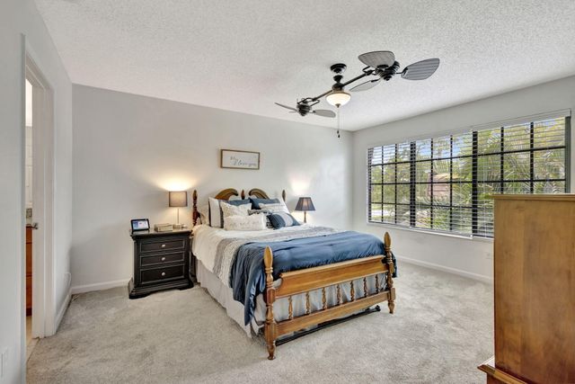 146 Weybridge Circle B, Royal Palm Beach, FL 33411