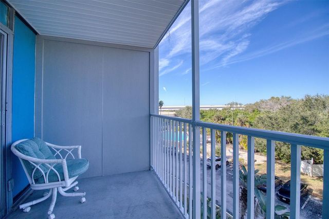 3315 58TH AVENUE S 422, St Petersburg, FL 33712