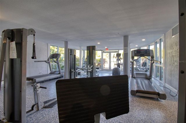 3315 58TH AVENUE S 422, St Petersburg, FL 33712