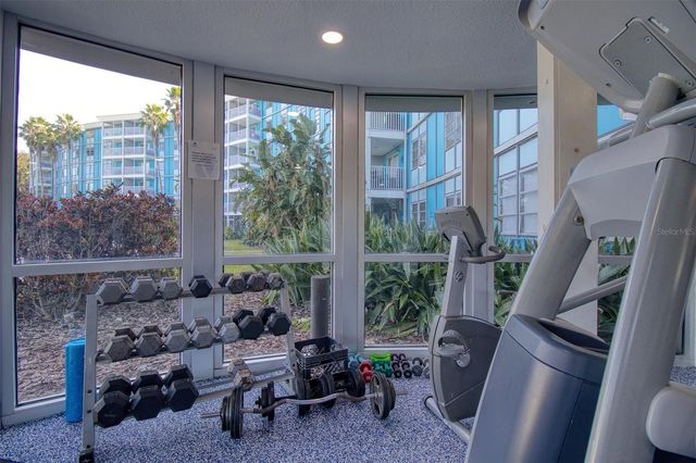 3315 58TH AVENUE S 422, St Petersburg, FL 33712