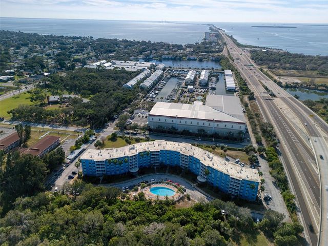 3315 58TH AVENUE S 422, St Petersburg, FL 33712