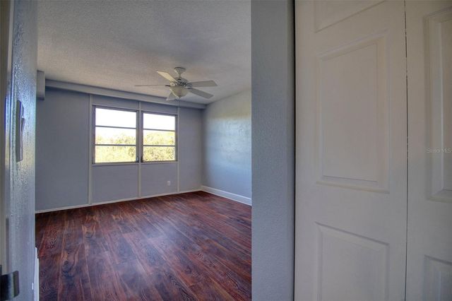 3315 58TH AVENUE S 422, St Petersburg, FL 33712