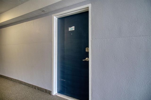 3315 58TH AVENUE S 422, St Petersburg, FL 33712