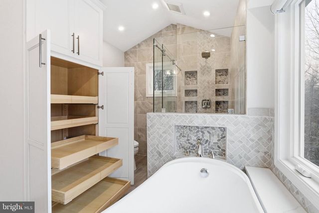 9200 WRIGHTS HOLLOW LN, Lorton, VA 22079