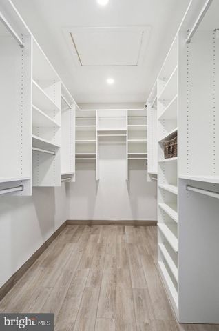 9200 WRIGHTS HOLLOW LN, Lorton, VA 22079