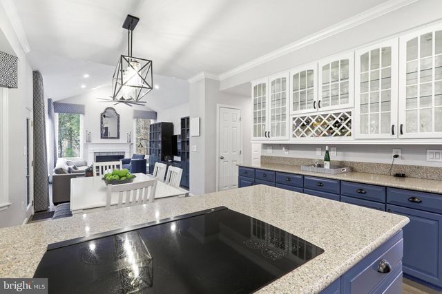 9200 WRIGHTS HOLLOW LN, Lorton, VA 22079