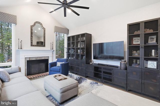 9200 WRIGHTS HOLLOW LN, Lorton, VA 22079