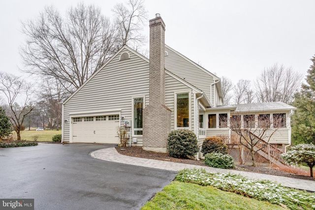 9200 WRIGHTS HOLLOW LN, Lorton, VA 22079