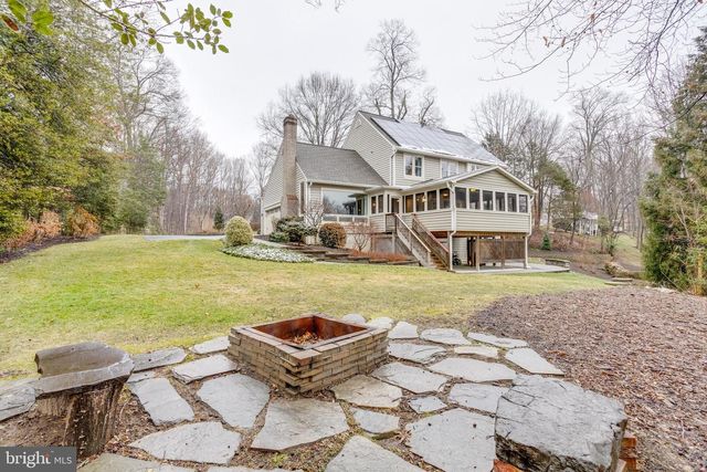 9200 WRIGHTS HOLLOW LN, Lorton, VA 22079