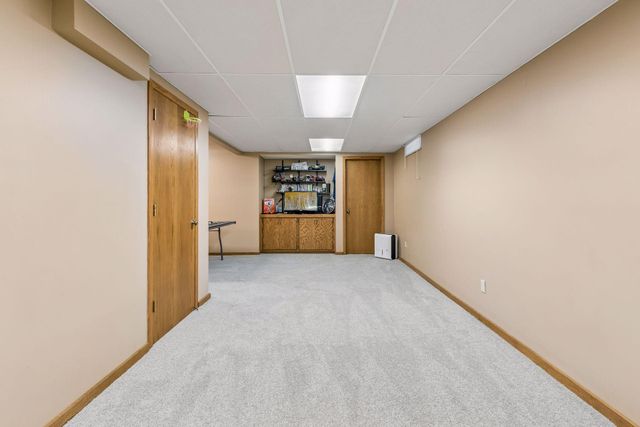 900 Nina Court, Mendota Heights, MN 55118