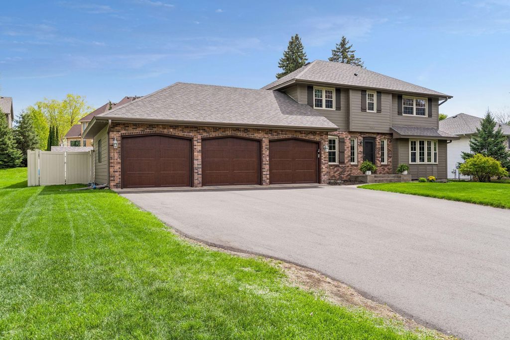 900 Nina Court, Mendota Heights, MN 55118 — photo 3
