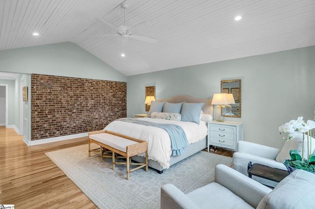 16 Sugarberry Drive, Greenville, SC 29615