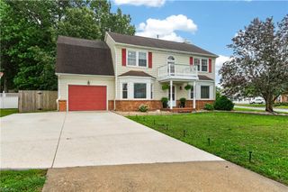 1440 New Mill DR, Chesapeake, VA 23322