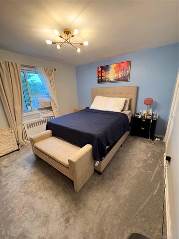 226-01 Hillside Avenue 52, Queens Village, NY 11427