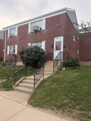 226-01 Hillside Avenue 52, Queens Village, NY 11427
