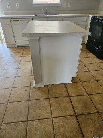 143 ARROW OAKS, San Antonio, TX 78249