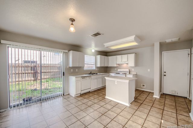 143 ARROW OAKS, San Antonio, TX 78249