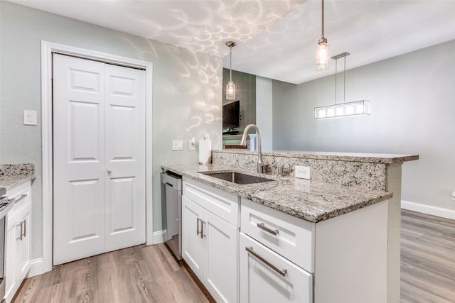 12660 Hillcrest Road 3206, Dallas, TX 75230