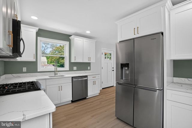 56 YALE AVE, New Castle, DE 19720