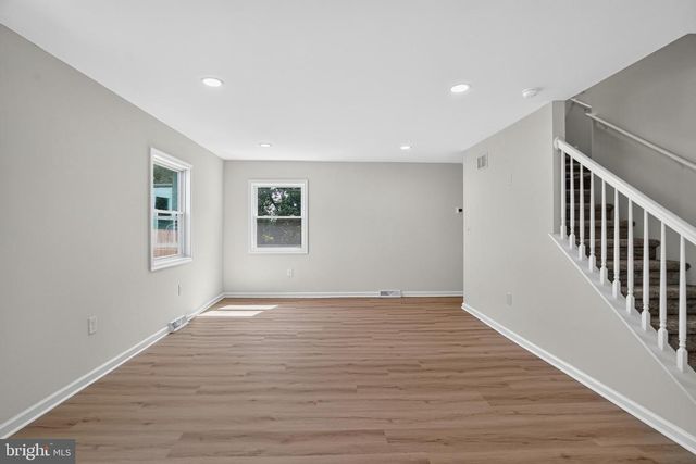 56 YALE AVE, New Castle, DE 19720