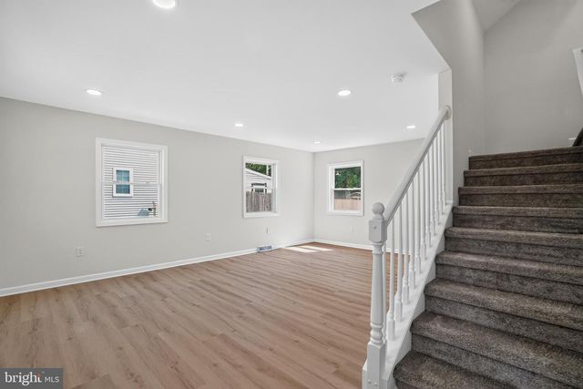 56 YALE AVE, New Castle, DE 19720