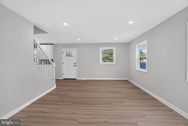 56 YALE AVE, New Castle, DE 19720