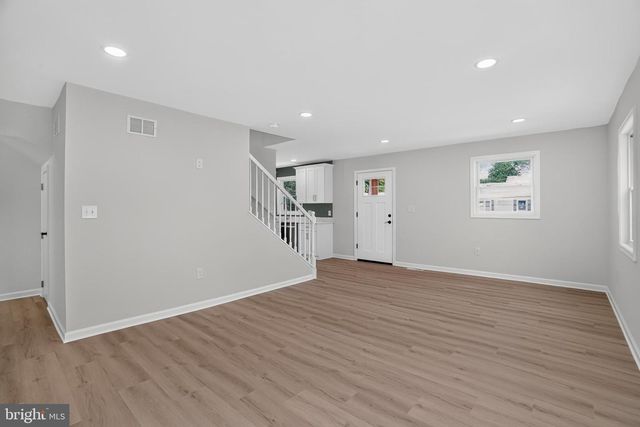 56 YALE AVE, New Castle, DE 19720