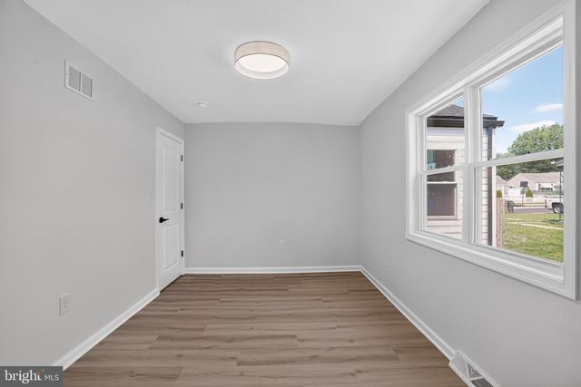 56 YALE AVE, New Castle, DE 19720