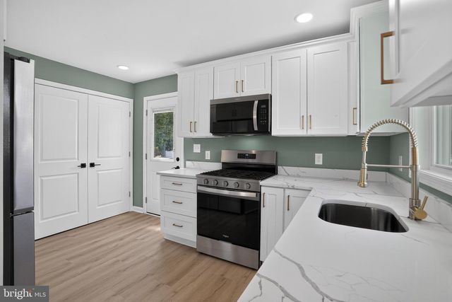 56 YALE AVE, New Castle, DE 19720