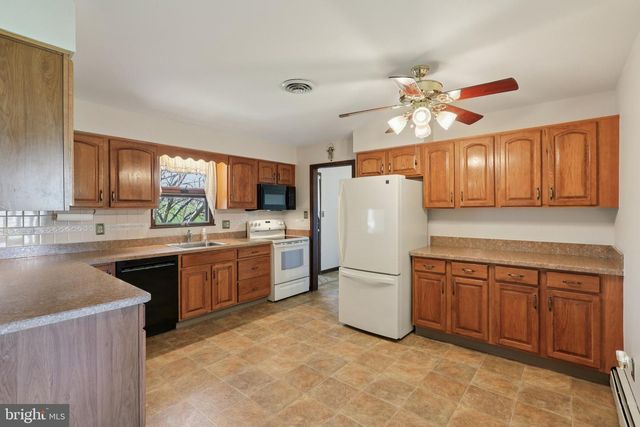 7210 OLD WASHINGTON RD, Woodbine, MD 21797