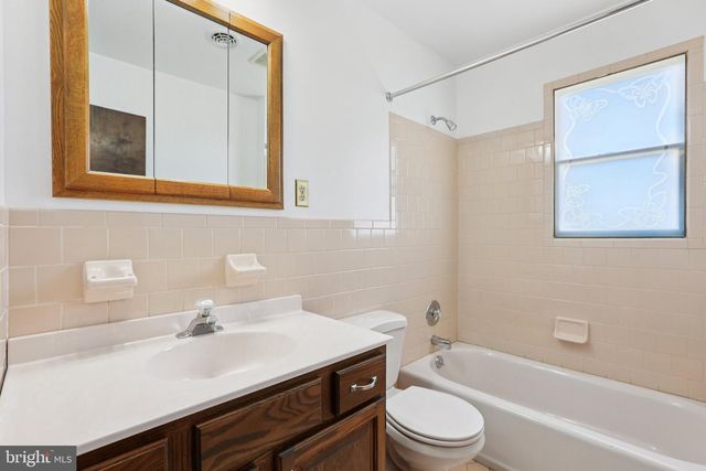 7210 OLD WASHINGTON RD, Woodbine, MD 21797