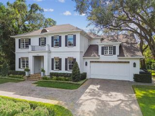 2922 W HAWTHORNE ROAD, Tampa, FL 33611