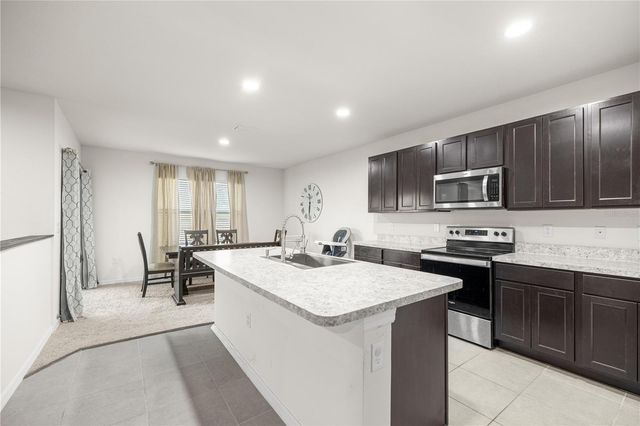 3833 SE 98TH PLACE, Belleview, FL 34420