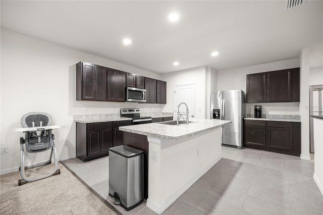 3833 SE 98TH PLACE, Belleview, FL 34420