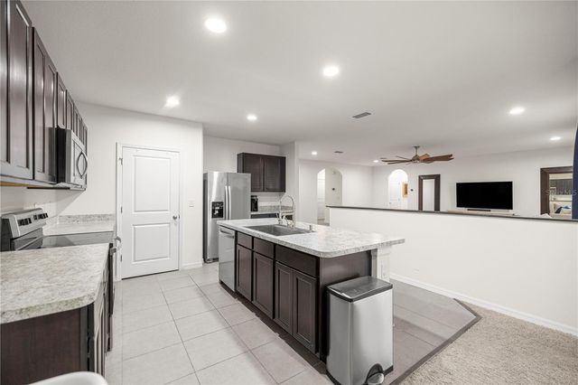 3833 SE 98TH PLACE, Belleview, FL 34420