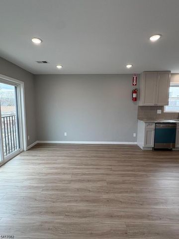 457 S 17Th St, Newark City, NJ 07103