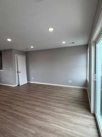 457 S 17Th St, Newark City, NJ 07103