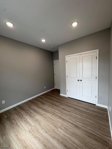 457 S 17Th St, Newark City, NJ 07103