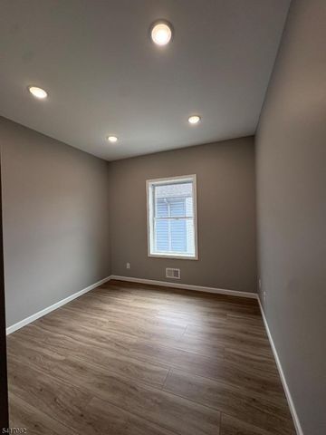 457 S 17Th St, Newark City, NJ 07103